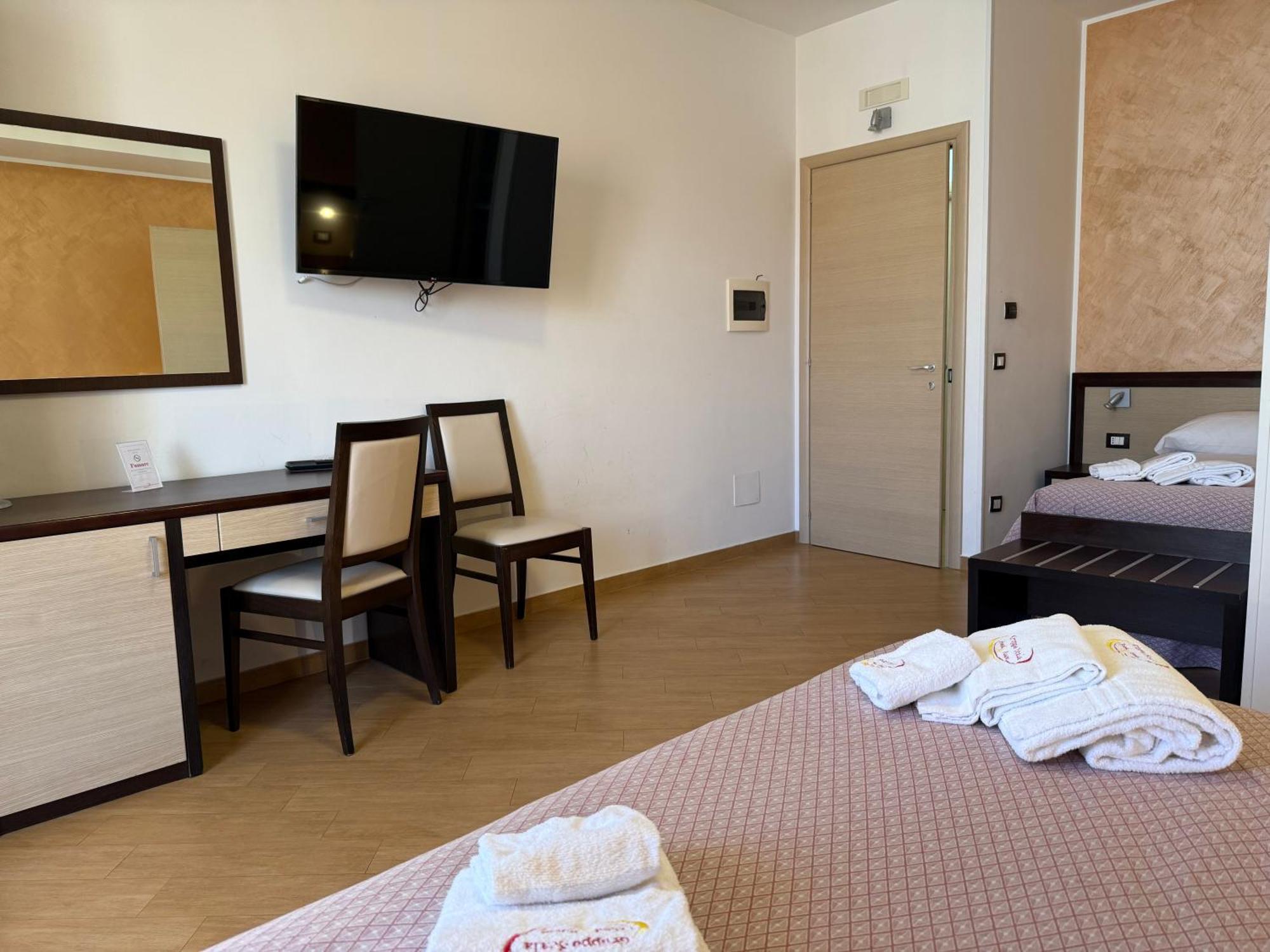 Albergo Perseo Portopalo Di Capo Passero Exteriör bild