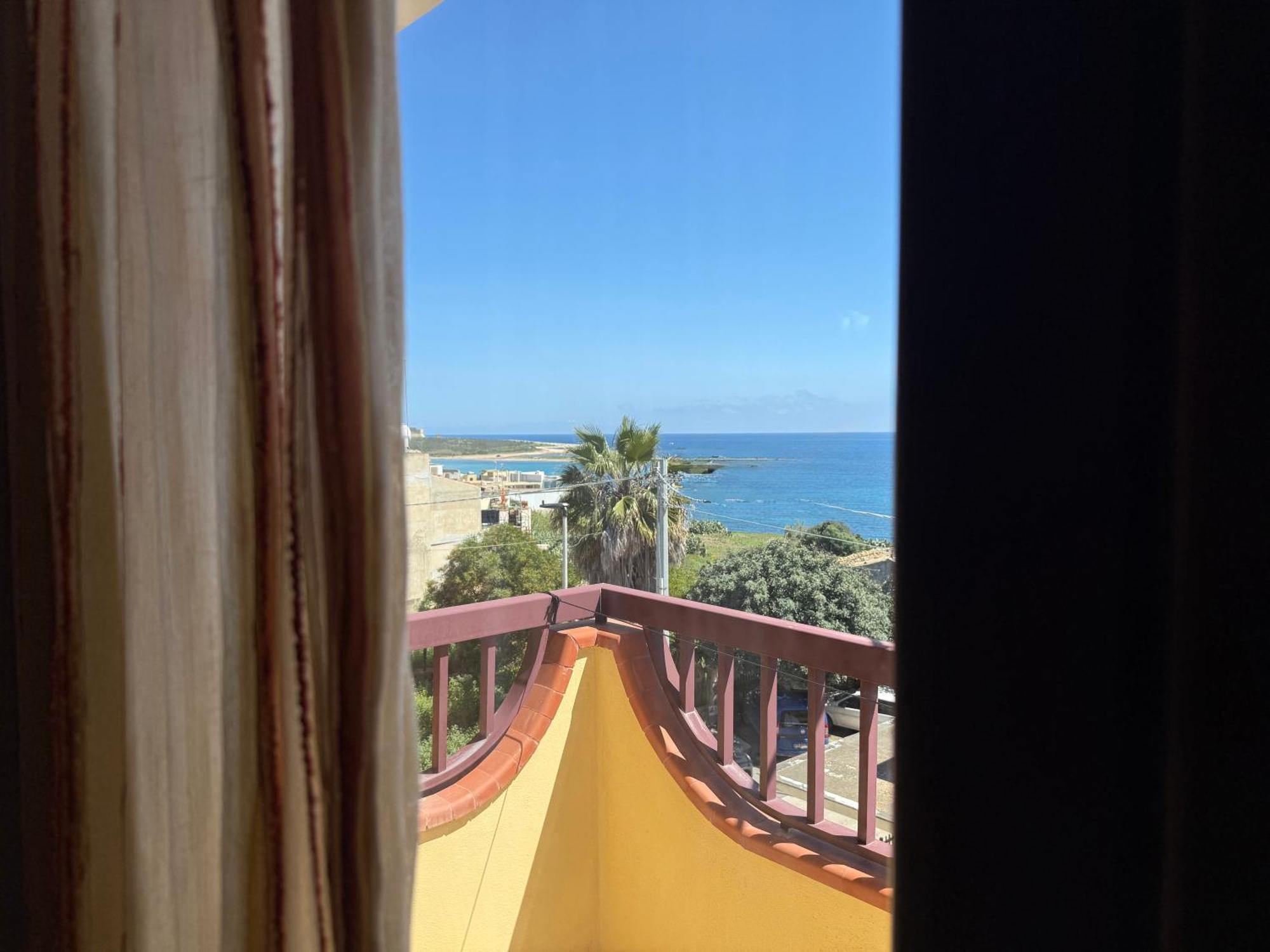 Albergo Perseo Portopalo Di Capo Passero Exteriör bild
