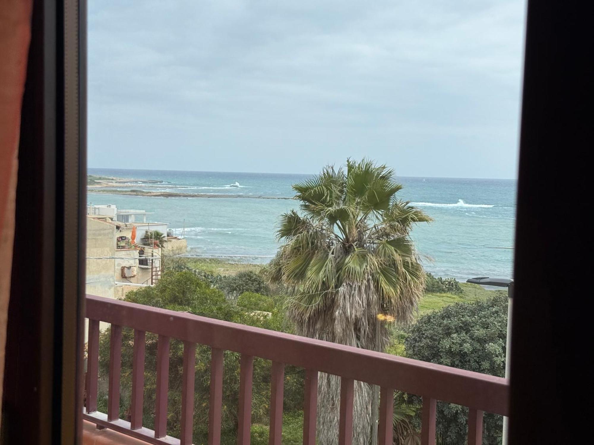 Albergo Perseo Portopalo Di Capo Passero Exteriör bild