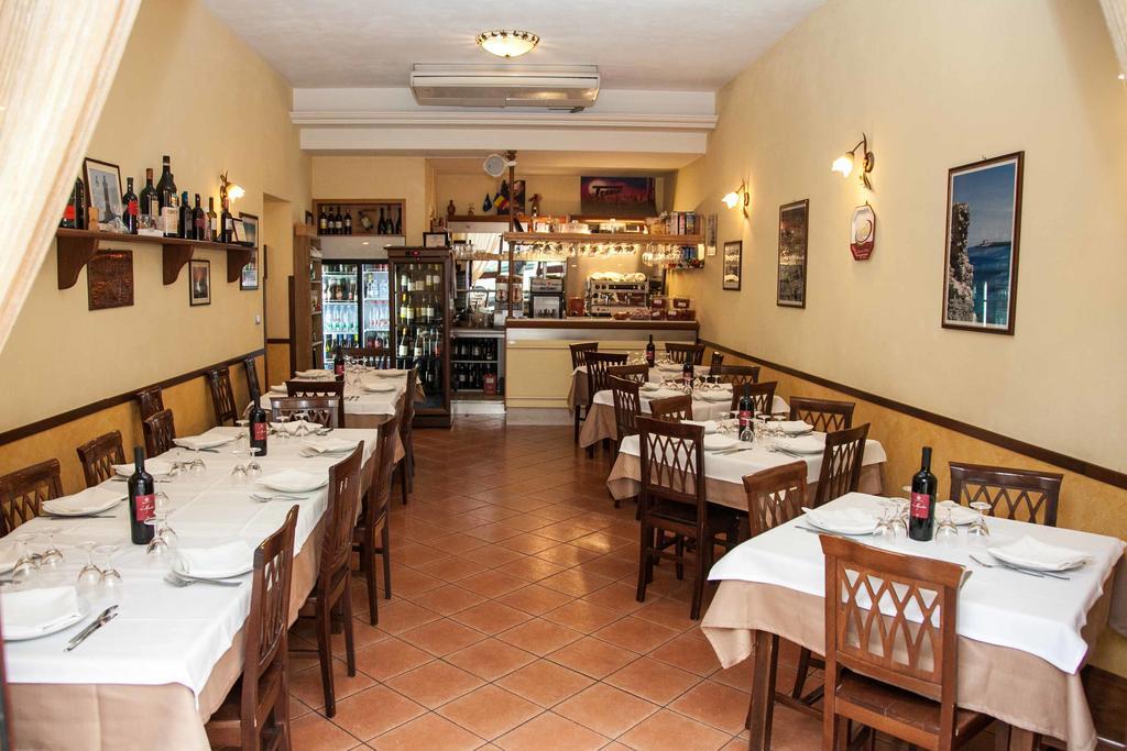 Albergo Perseo Portopalo Di Capo Passero Exteriör bild
